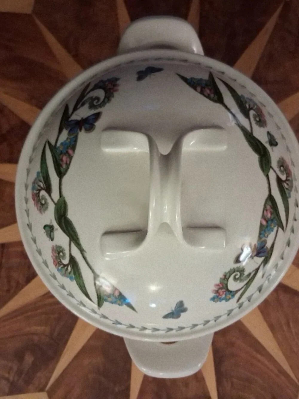 Vintage Portmeirion Botanic Garden 2.5qt Round Covered Casserole Romantic Shape